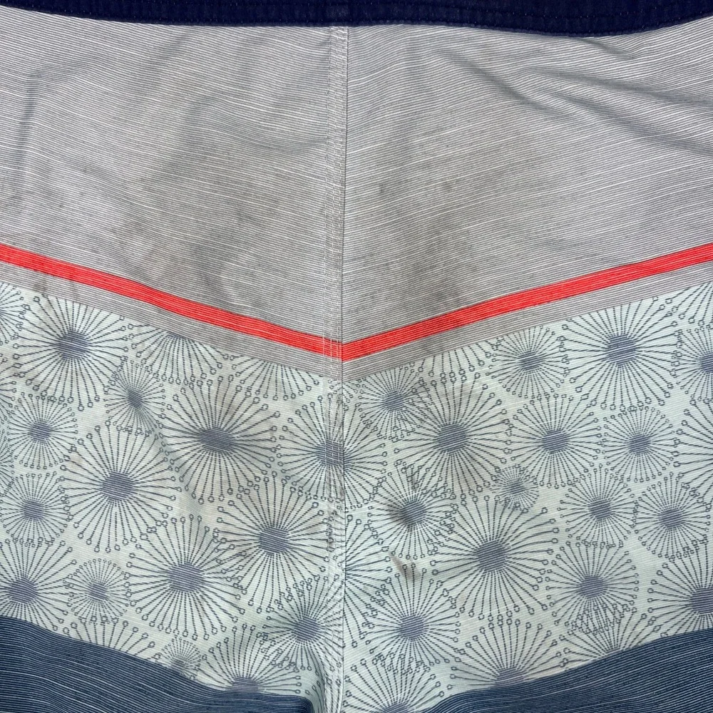 Rip‎ Curl Mirage Boardshorts Men Size 34 Blue Gray Floral Print Ultimate